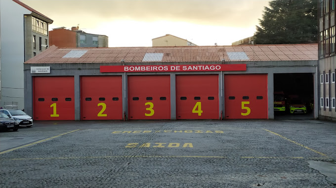 Bombeiros. Servizo de extinción de incendios e salvamento